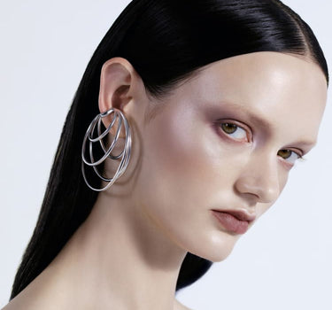 many coils hoop ear cuff in silver