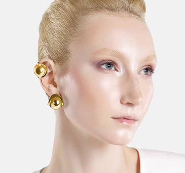 Casa Batlló ball earcuff in gold