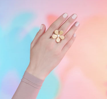 flower ring in gold